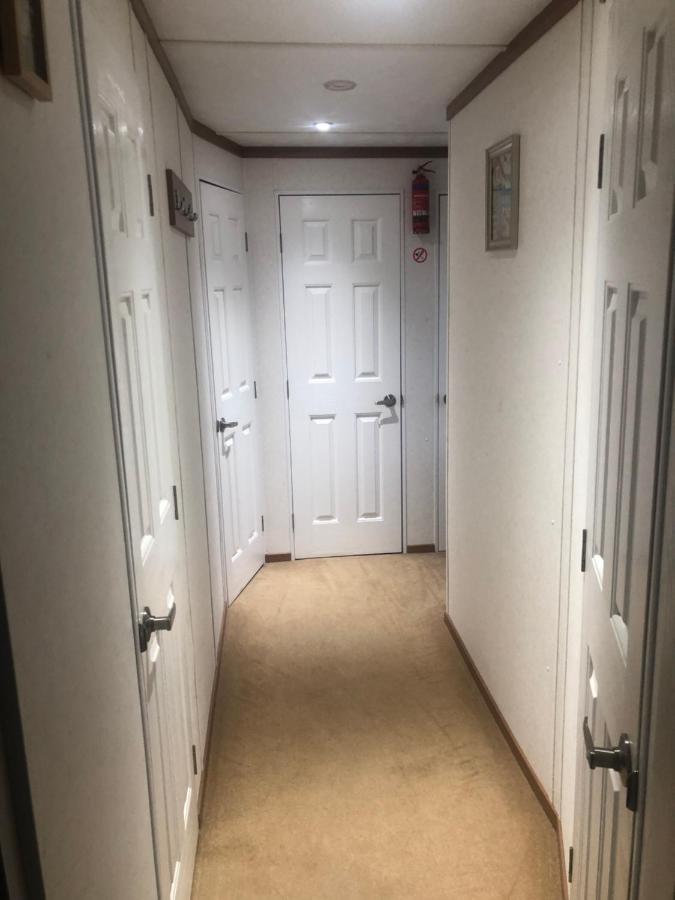 First Steps Caravan Rentals Sandown Exteriér fotografie
